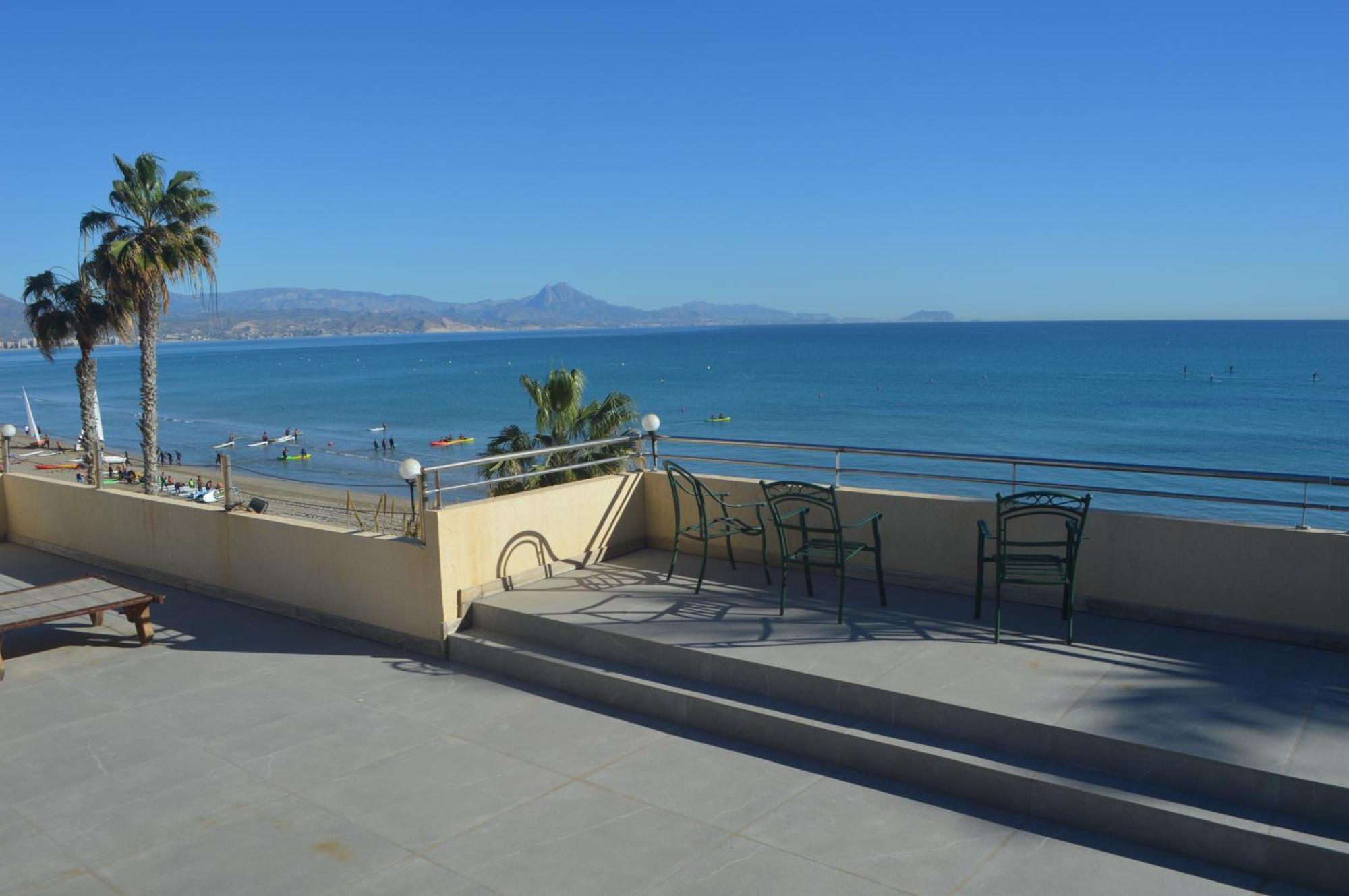 Excepcional Apartamento Loft A Pie De Playa En Chalet Roquetes Αλικάντε Εξωτερικό φωτογραφία
