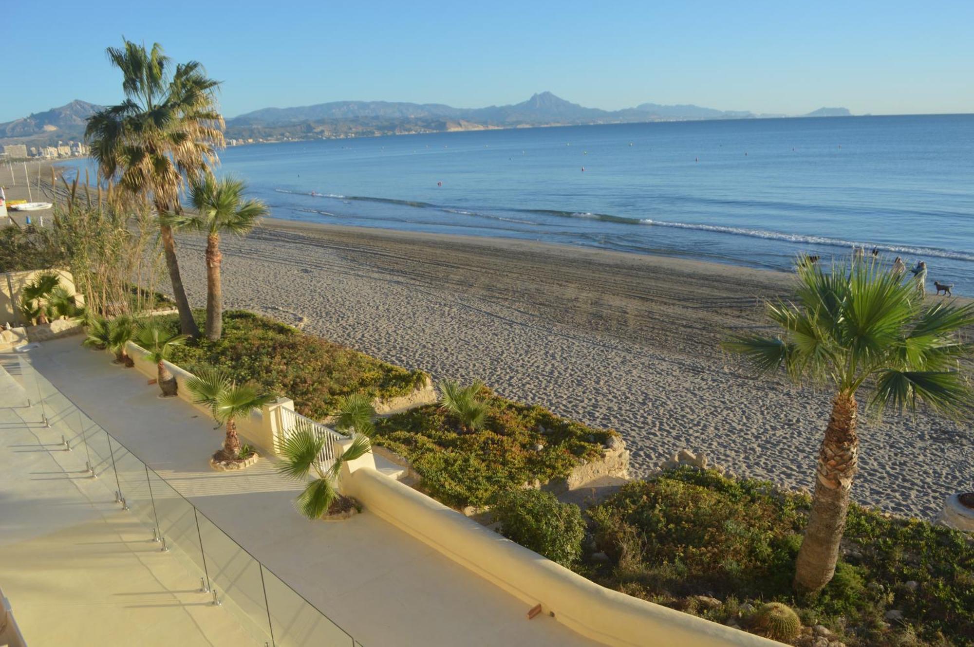 Excepcional Apartamento Loft A Pie De Playa En Chalet Roquetes Αλικάντε Εξωτερικό φωτογραφία