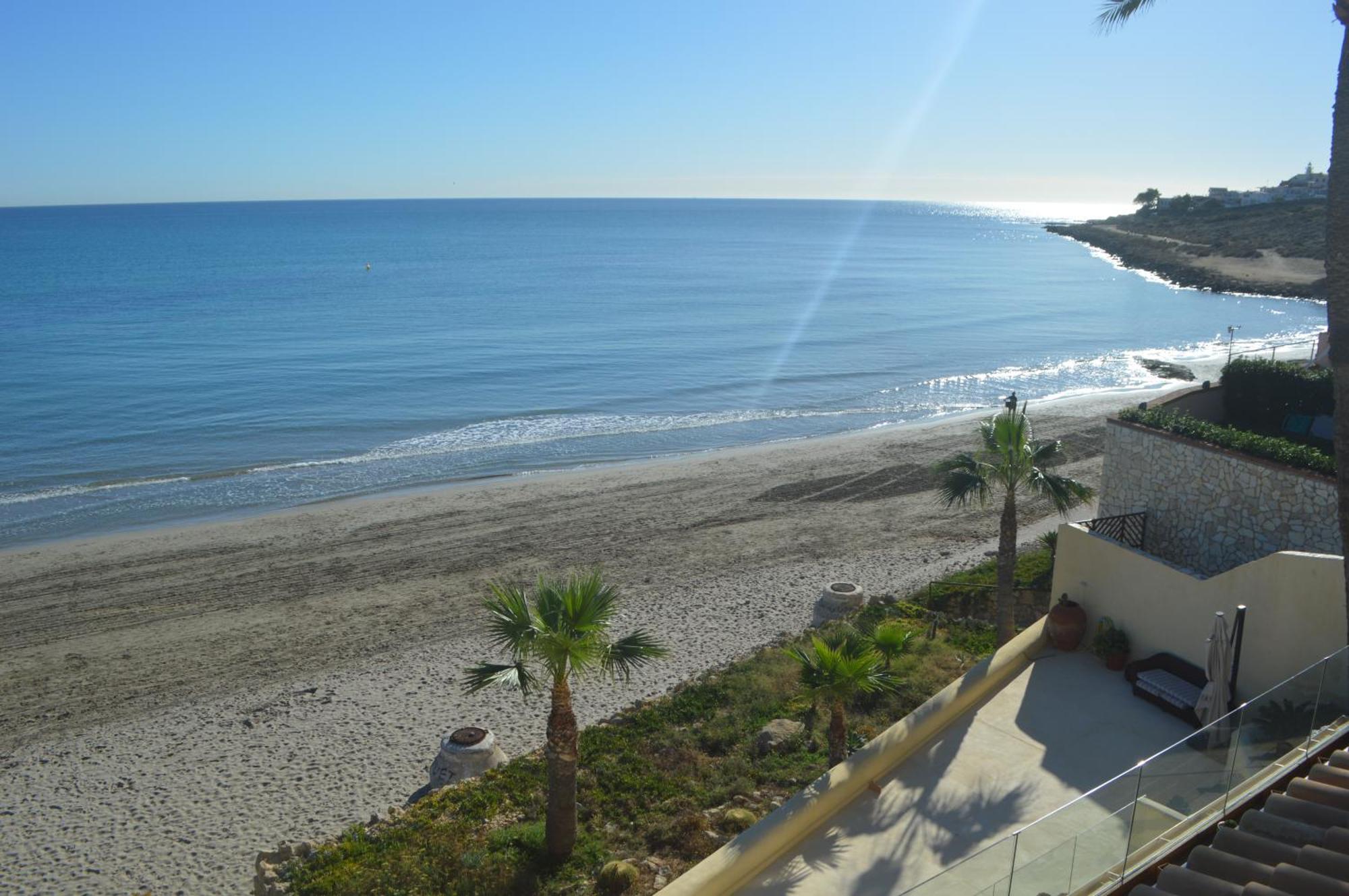 Excepcional Apartamento Loft A Pie De Playa En Chalet Roquetes Αλικάντε Εξωτερικό φωτογραφία