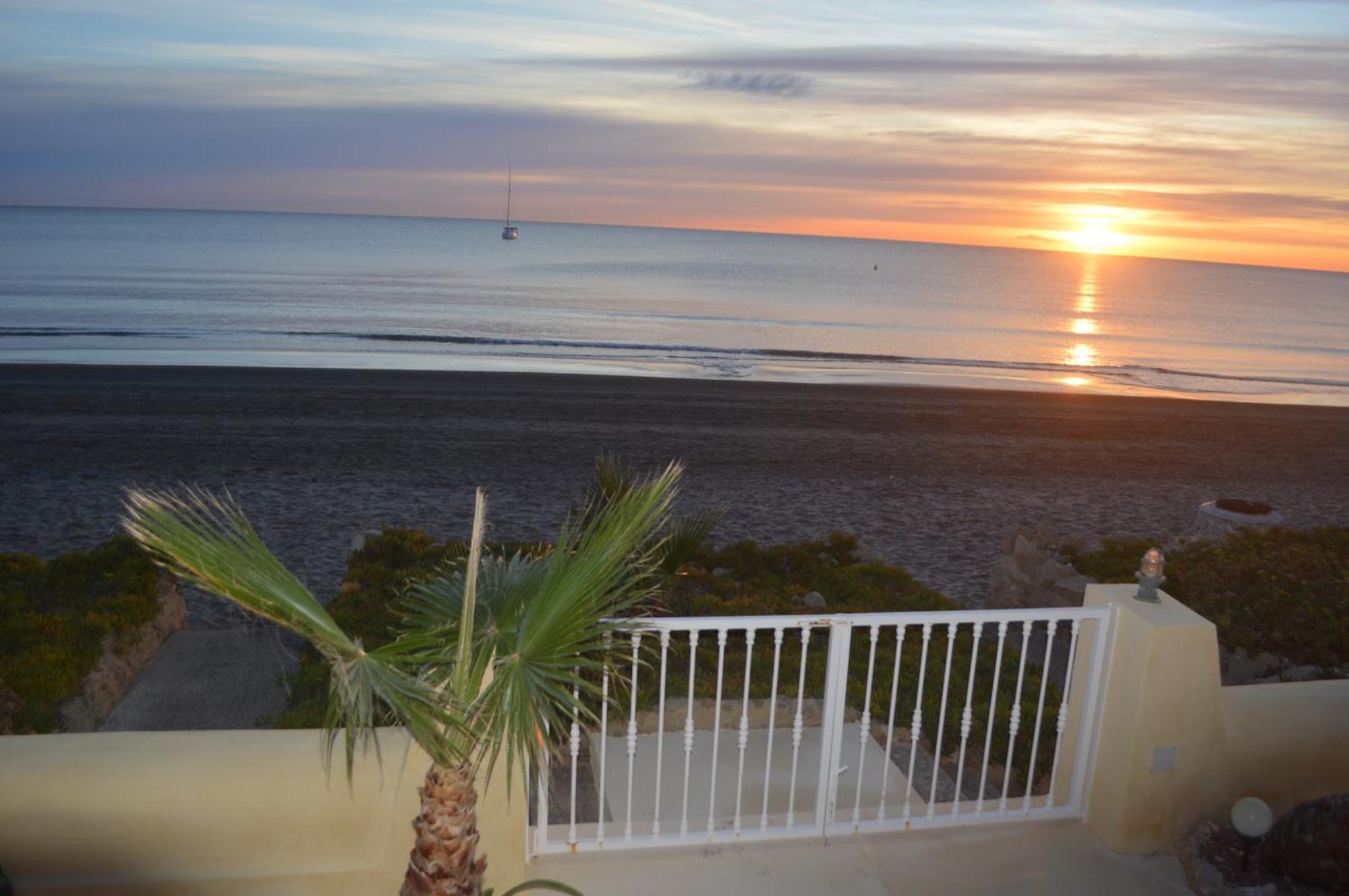Excepcional Apartamento Loft A Pie De Playa En Chalet Roquetes Αλικάντε Εξωτερικό φωτογραφία