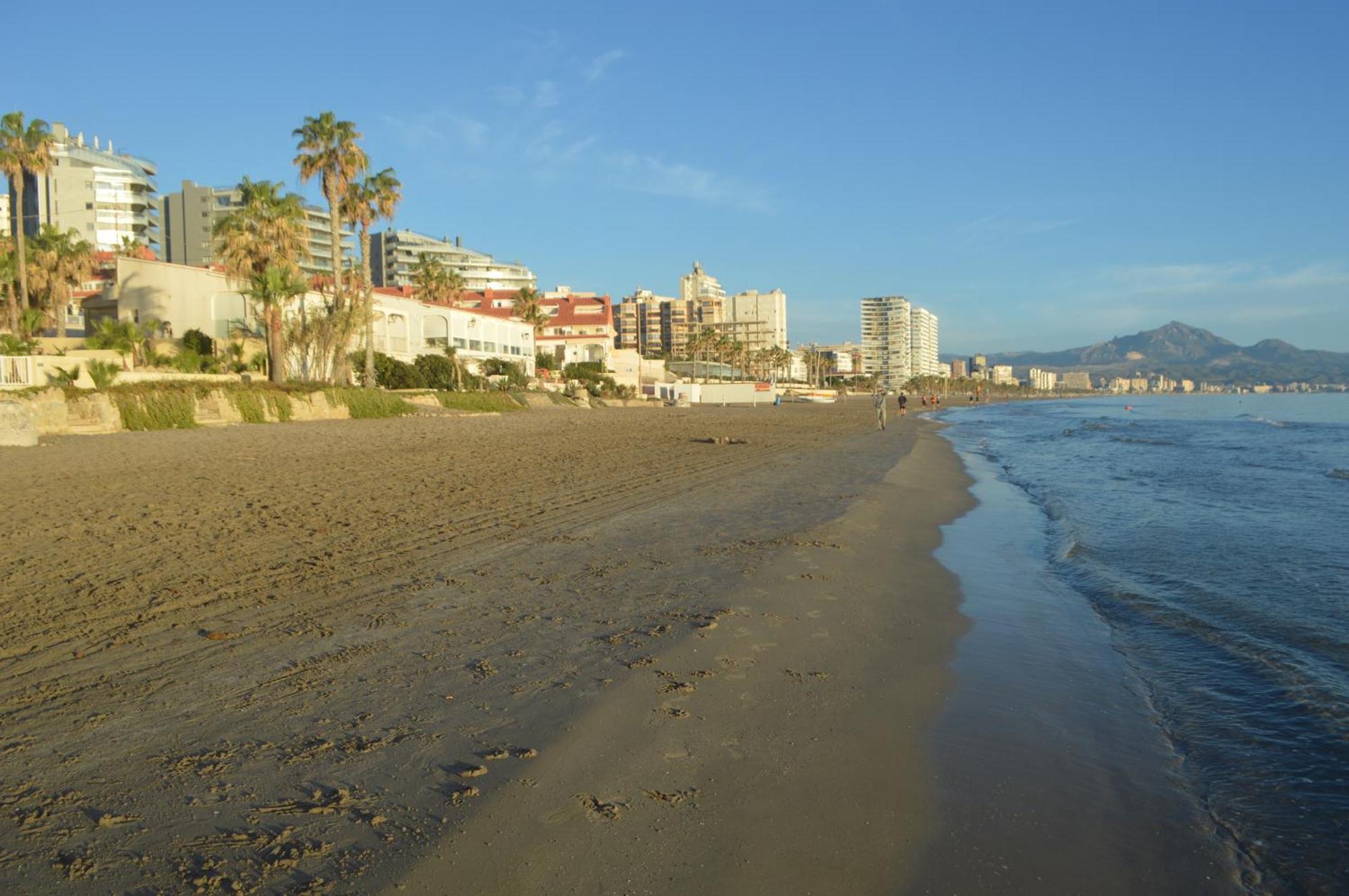 Excepcional Apartamento Loft A Pie De Playa En Chalet Roquetes Αλικάντε Εξωτερικό φωτογραφία